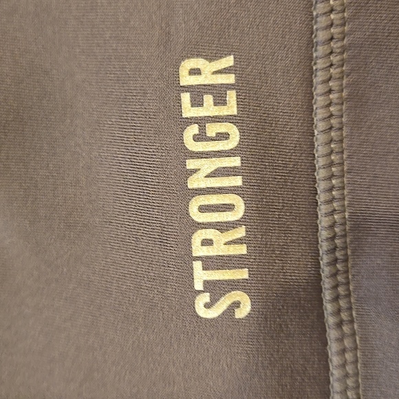 New Stronger Label "The Signature One" Falcon Gold Leggings - Picture 4 of 12